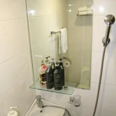 Отель GV Residence 2* Кровать в мужском общем номере с двухъярусной кроватью фото 4