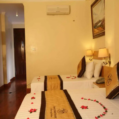 Отель Hanoi Guesthouse Улучшенный номер фото 9