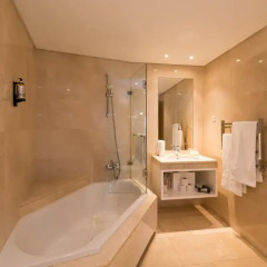 Отель Pateo Lisbon Lounge Suites Португалия, Лиссабон - отзывы, цены и фото номеров - забронировать отель Pateo Lisbon Lounge Suites онлайн ванная фото 2