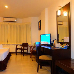 J.A.Villa Pattaya Hotel 4* Улучшенный номер с различными типами кроватей фото 5