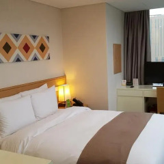Tmark Hotel Myeongdong 3* Стандартный номер с двуспальной кроватью