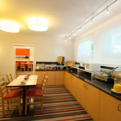 Отель Staymunich Serviced Apartments Германия, Мюнхен - отзывы, цены и фото номеров - забронировать отель Staymunich Serviced Apartments онлайн питание фото 2