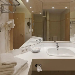 Kim Hotel Dresden 4* Стандартный номер с различными типами кроватей фото 2