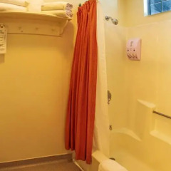 Отель Cambria Pines Lodge 3* Стандартный номер с 2 отдельными кроватями фото 4