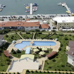 Отель Holiday Apartment in Riviera Complex Болгария, Свети Влас - отзывы, цены и фото номеров - забронировать отель Holiday Apartment in Riviera Complex онлайн парковка
