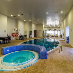 Отель Yanjoon Holiday Homes - Princess Tower бассейн
