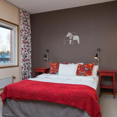 Отель Hotell Fridhemsgatan 3* Стандартный семейный номер с различными типами кроватей фото 7
