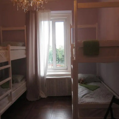 Hostel DomZhur Кровать в общем номере двухъярусные кровати