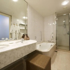 Отель Prince Sakura Tower 5* Номер Делюкс