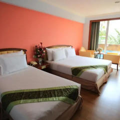 Karnmanee Palace Hotel 4* Улучшенный номер с различными типами кроватей фото 6