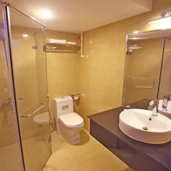 Nam Dong Hotel Далат ванная