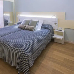 Monica Hotel 4* Номер категории Эконом с различными типами кроватей фото 6