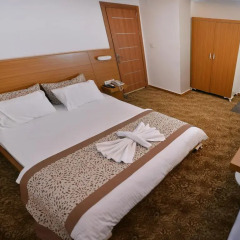 Uluhan Hotel 3* Стандартный номер с различными типами кроватей фото 2