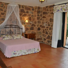 Hotel Rural de Berzocana 2* Номер Делюкс с различными типами кроватей