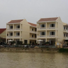 Sun Boat Hotel