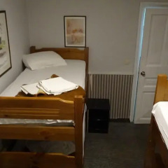 Zorbas Hostel сейф в номере