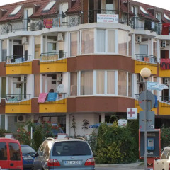 Отель Sunny Island Obzor Болгария, Аврен - отзывы, цены и фото номеров - забронировать отель Sunny Island Obzor онлайн парковка