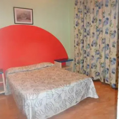 Отель Hostal Becerrea Мадрид комната для гостей фото 5