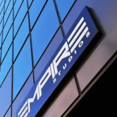 Апартаменты Empire Studio Apartments городской автобус