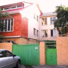 Гостиница Babushka Beach House парковка