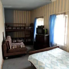 Hostel Peace Семейный номер Эконом с разными типами кроватей фото 6