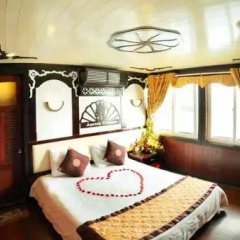 Отель Halong Aurora Cruises 3* Номер Делюкс фото 4