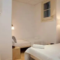 Отель Hostal Martinval Номер категории Эконом с двуспальной кроватью фото 10