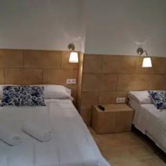 Отель Hostal Martinval Номер категории Эконом с двуспальной кроватью фото 8