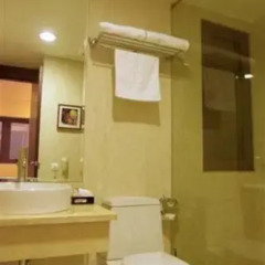 Authentic Hanoi Boutique Hotel 4* Номер Делюкс с двуспальной кроватью фото 17