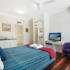 Отель Gold Coast Airport Accommodation - La Costa Motel 4* Студия с различными типами кроватей