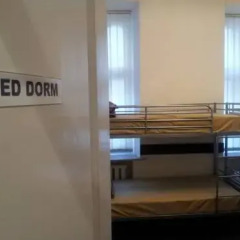United Hostel Кровать в общем номере с двухъярусной кроватью