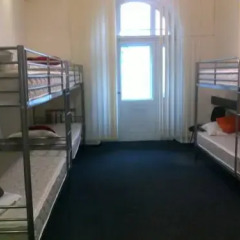 United Hostel Кровать в общем номере с двухъярусной кроватью фото 5