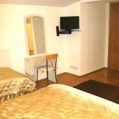 Apart Hostel Capital Стандартный семейный номер с двуспальной кроватью фото 8