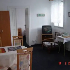 Отель Zlaty Jelen Апартаменты с различными типами кроватей фото 6