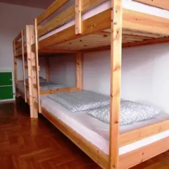 Kogut czy Kura Hostel Кровать в общем номере с двухъярусными кроватями фото 2
