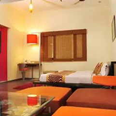 Raja Hotel 2* Улучшенный номер с различными типами кроватей фото 7