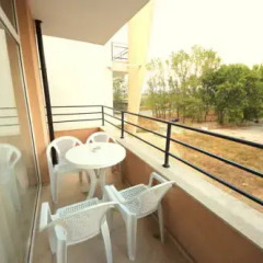 Апартаменты Aparthotel Kamelia Garden - Lili's Apartments Студия фото 8