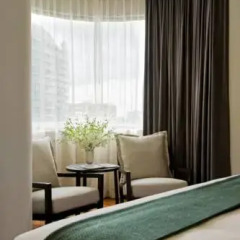 Отель Fraser Residence Orchard Улучшенные апартаменты с различными типами кроватей фото 4