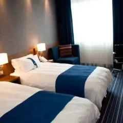 Отель Holiday Inn Express Warsaw Airport 3* Стандартный номер с различными типами кроватей фото 21