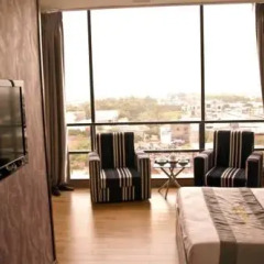 Thien Phu Logia Hotel 2* Люкс с различными типами кроватей фото 7