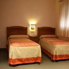 Отель Hostal La Nava Стандартный номер с двуспальной кроватью фото 4