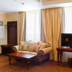Reikartz Europe Hotel 4* Улучшенный номер с различными типами кроватей фото 5