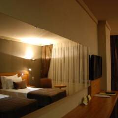 Volley Hotel Izmir 4* Стандартный семейный номер с различными типами кроватей фото 3