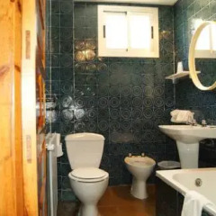 Отель Hostal Pirineos Meliz Стандартный номер с различными типами кроватей фото 8