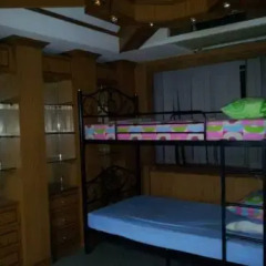 Отель Shadow Inn 2* Кровать в общем номере фото 3