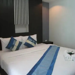 The Impress Khonkaen Hotel 3* Улучшенный номер с различными типами кроватей фото 8