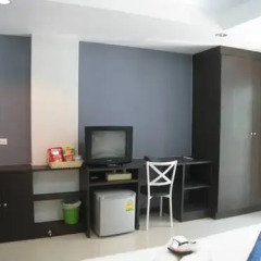 The Impress Khonkaen Hotel 3* Улучшенный номер с различными типами кроватей фото 4