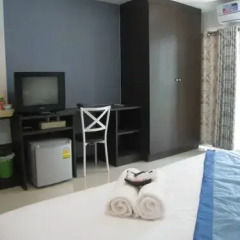 The Impress Khonkaen Hotel 3* Улучшенный номер с различными типами кроватей фото 3