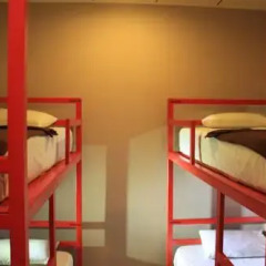 Отель Marine Tourist Beach Guest House Negombo Beach 2* Кровать в общем номере с двухъярусной кроватью фото 4