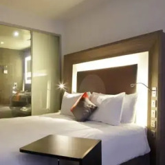 Отель Novotel London Blackfriars 4* Улучшенный номер с различными типами кроватей фото 3